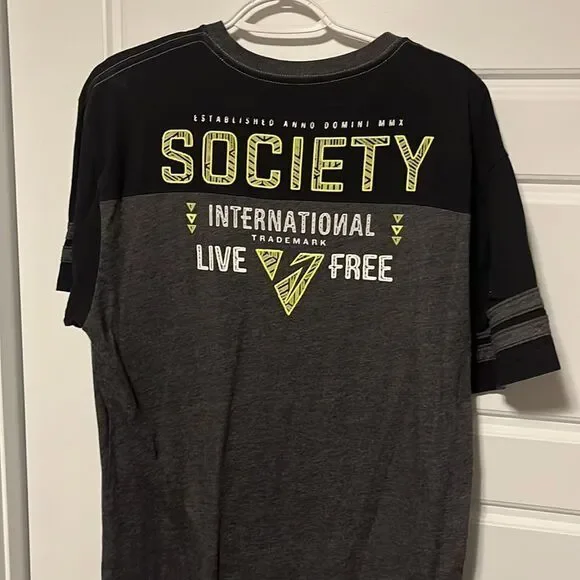 Men’s Society Tee Shirt from the Buckle. Amazing shape, Size X-Large 👕 - Picture 4 of 4